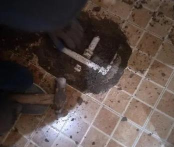 松溪卫生间漏水维修公司为您分享下卫生间渗水如何处理及注意事项